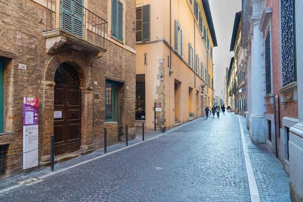 Rossini Home Pesaro Vicino Al Teatro Rossini By Yohome Εξωτερικό φωτογραφία